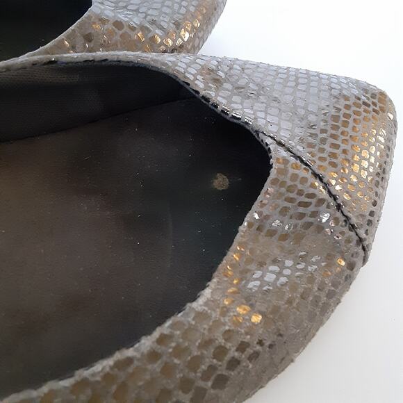 Vionic Caballo Snakeskin Pointed Toe Flats Gold Metallic Natural Womens 7.5 - Picture 7 of 12